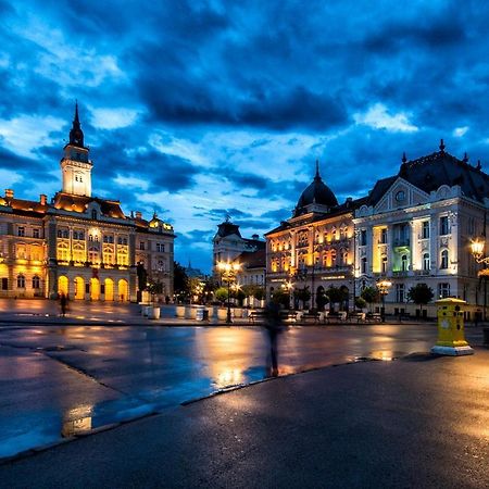 Giallo Apartment - Free Private Parking Novi Sad Ngoại thất bức ảnh