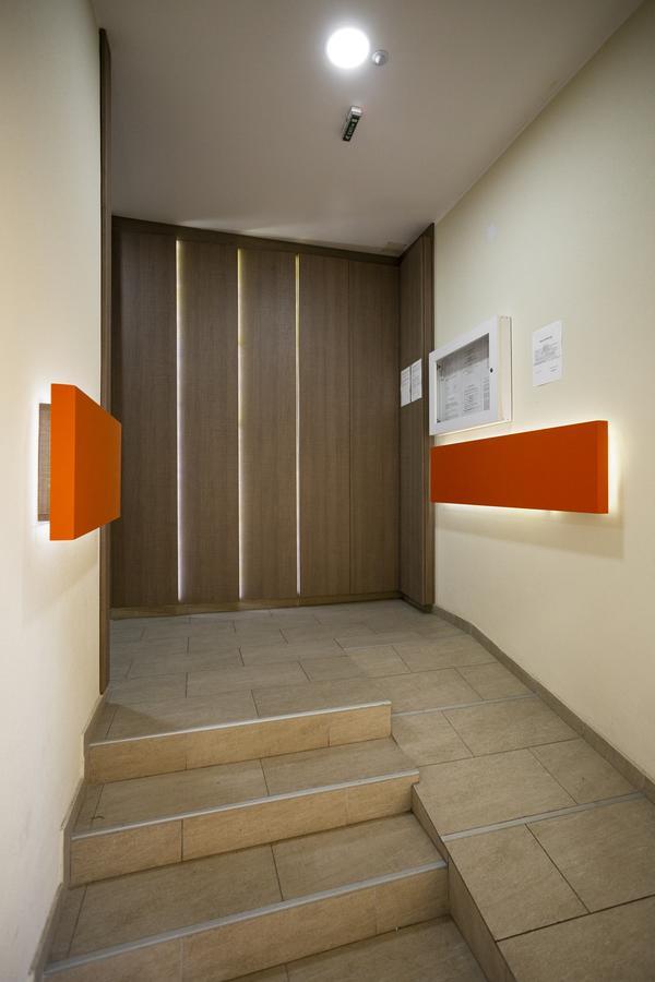 Giallo Apartment - Free Private Parking Novi Sad Ngoại thất bức ảnh