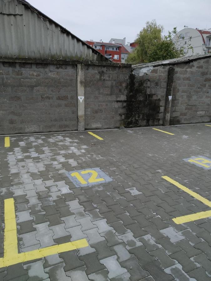 Giallo Apartment - Free Private Parking Novi Sad Ngoại thất bức ảnh