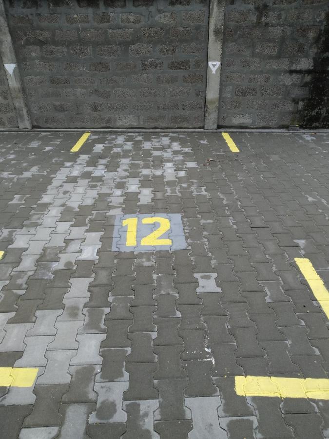 Giallo Apartment - Free Private Parking Novi Sad Ngoại thất bức ảnh